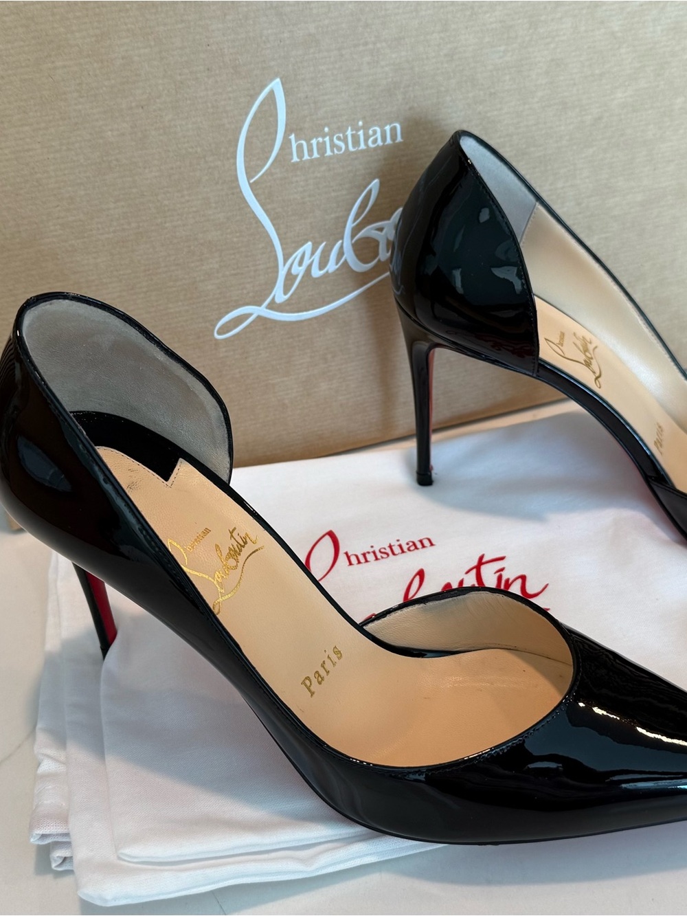 Christian Louboutin iriza pumps